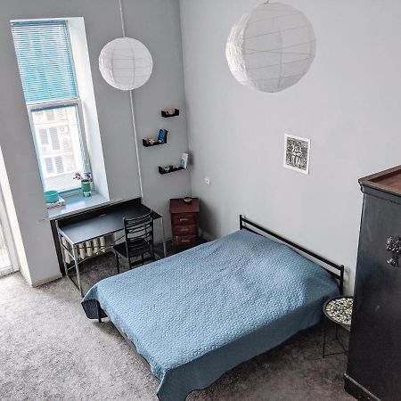 Entire 2-Bedroom Authentic Flat Kiev Buitenkant foto